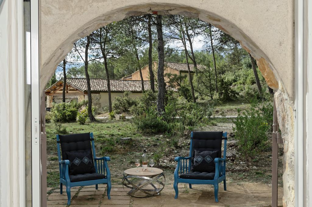 Les Lodges Du Pic Le Triadou Екстериор снимка