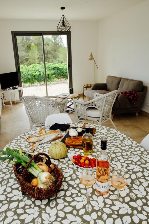 Les Lodges Du Pic Le Triadou Екстериор снимка