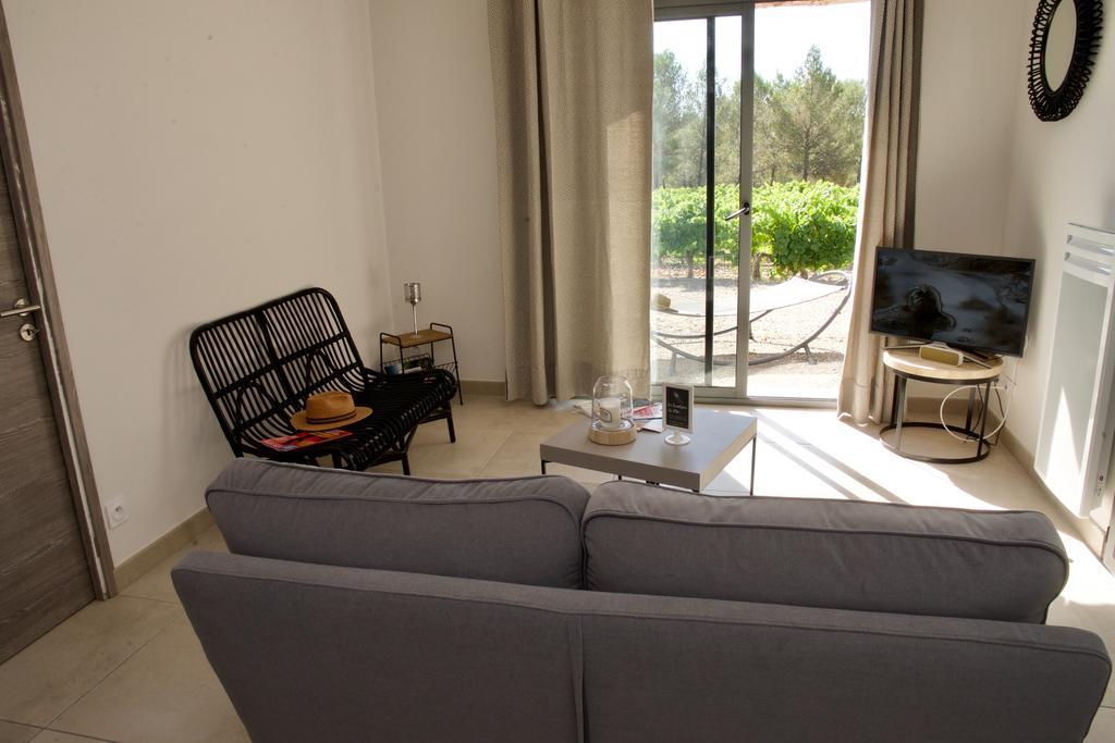 Les Lodges Du Pic Le Triadou Екстериор снимка